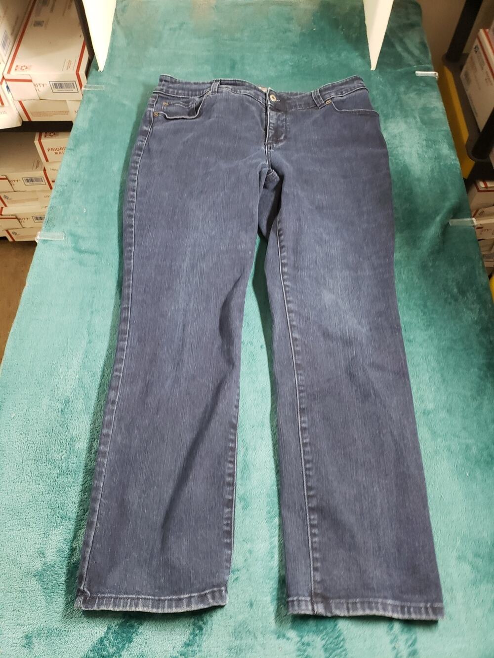 Chicos Jeans Size 2 US Size 12 Short Women Blue Stretch Pants Girlfriend Ankle
